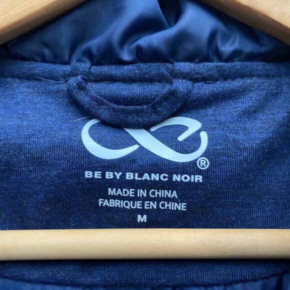 Be by Blanc Noir Navy Quilted Full Zip Hooded Puffer Vest Jacket Size Medium - Picture 2 of 4